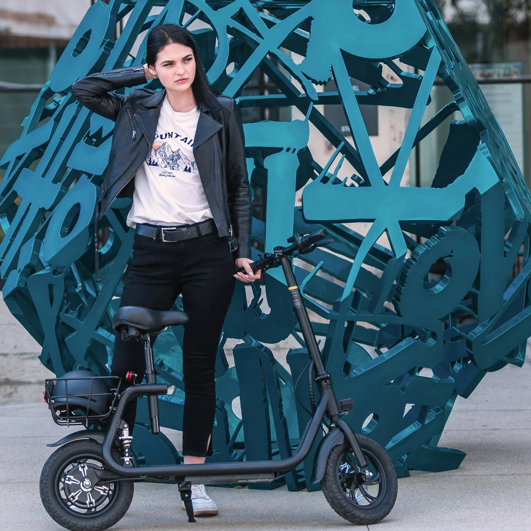 COMMUTER R1 PRO SEATED SCOOTER - Image 8