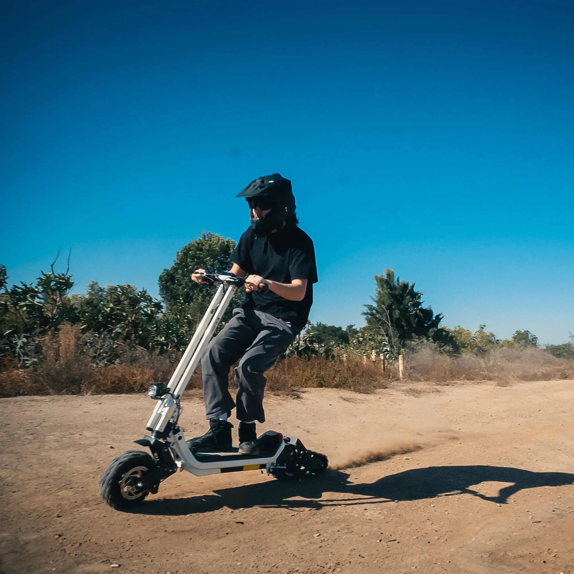 G63 ALL-TERRAIN ELECTRIC SCOOTER - Image 9